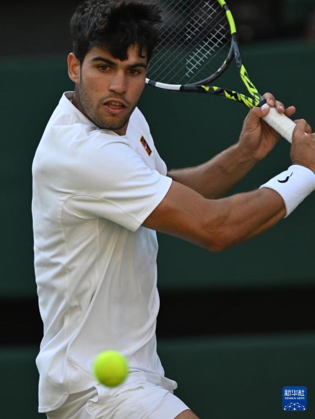 反而放大了 反而放大了