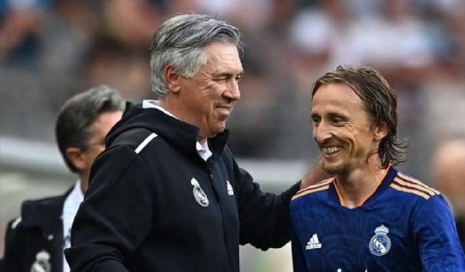 而备受瞩目 而备受瞩目