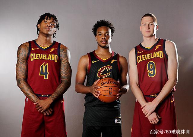 首发名单 首发名单